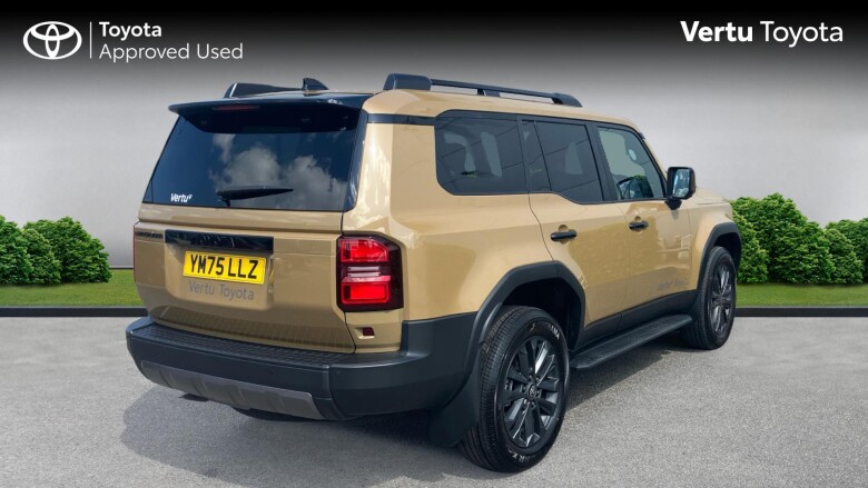 Toyota Land Cruiser 2.8 D-4D 48V 205 Invincible 5dr Auto [Pan Rf/5 St] Diesel Station Wagon